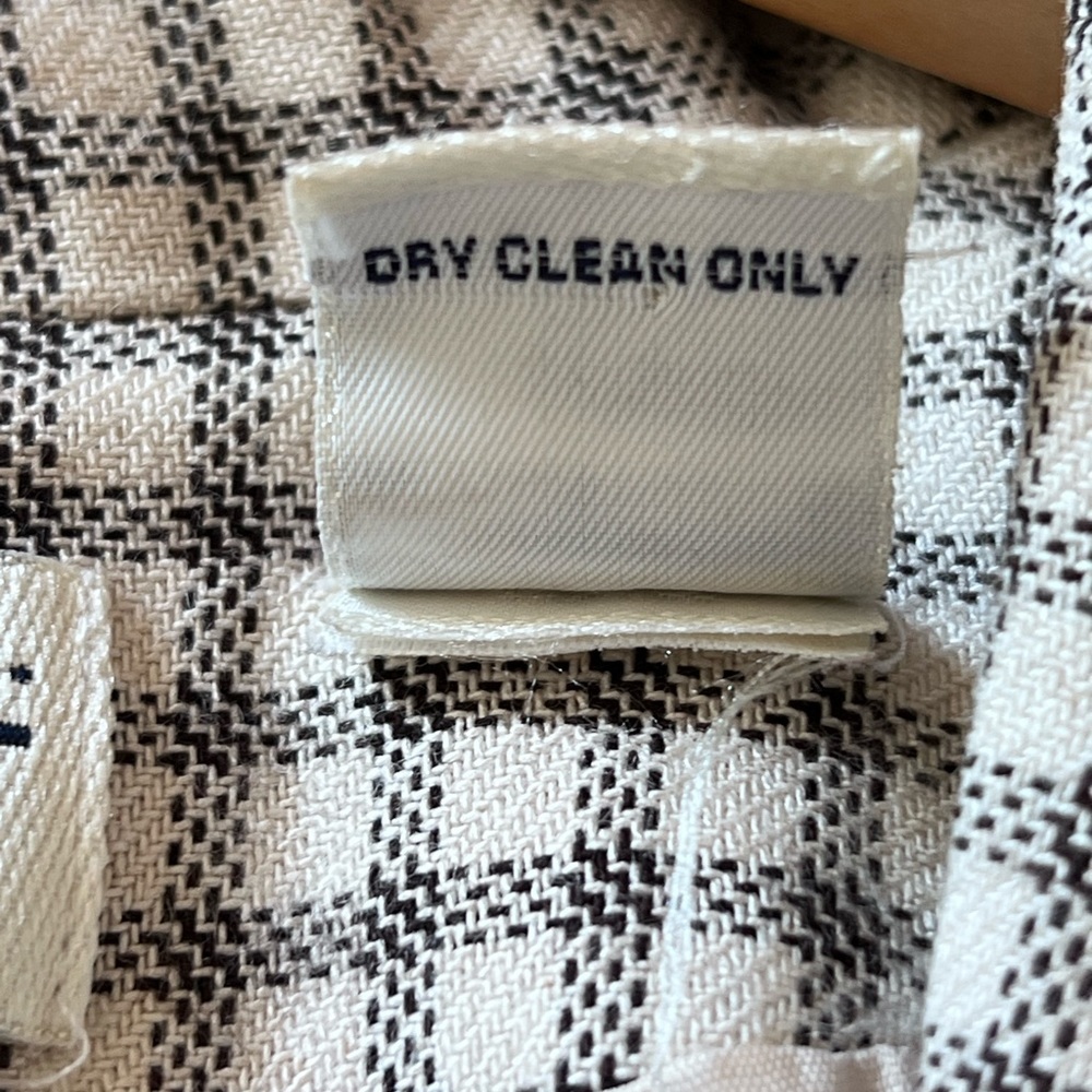 Loft | Vintage Ann Taylor plaid button front vest size 2P - Picture 9 of 9